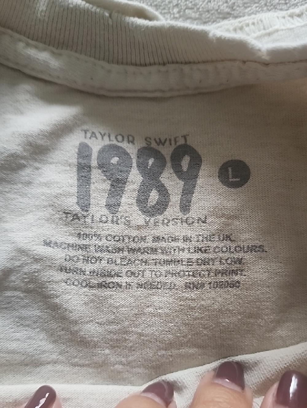 Taylor Swift Cream Tee with Gray 1989 Print
